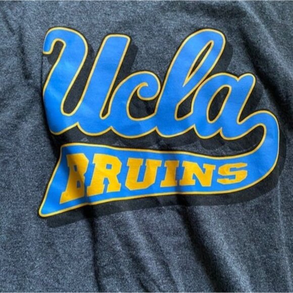 UCLA Bruin's Men's Long-Sleeve Shirt (Large) - Picture 3 of 5